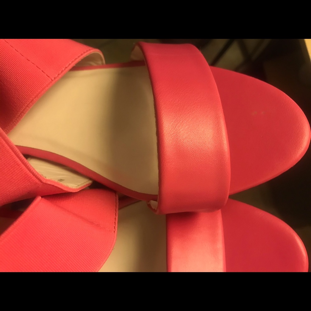 Boston Design Studio Heels - Picture 4 of 8